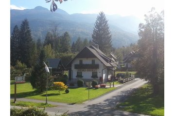 Словенiя Chata Ribčev Laz, Екстер'єр